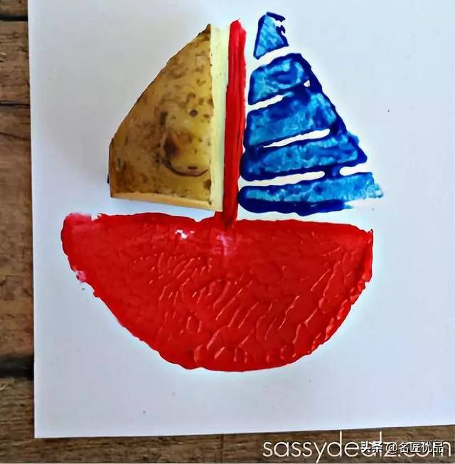 简单的绘画作品（手把手教你画彩虹，简单又有趣！）