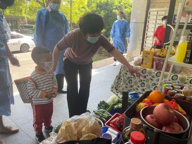 手工制作迷你小超市（“爱心换物”迷你小超市“营业”了）