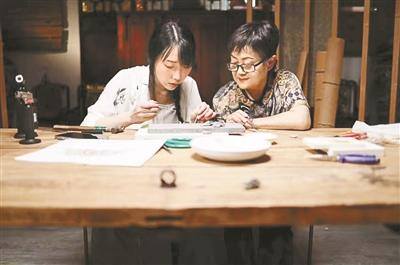 手工活送货上门在家里做（“变废为宝”的手工博主）