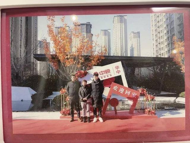 跑外卖兼职一个月能挣多少（山东男生暑假打工送外卖，两个月挣下1.7万余元）