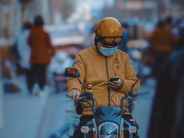 晚上送外卖一般可以赚到多少钱（“外援”加入上海外卖运力恢复）