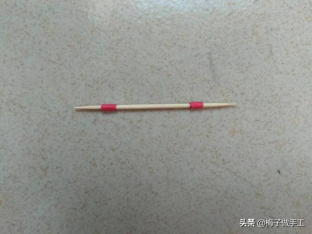 风车怎么做手工（折纸风车的两种折法，都非常简单，学会了给宝宝做一个风车玩吧）