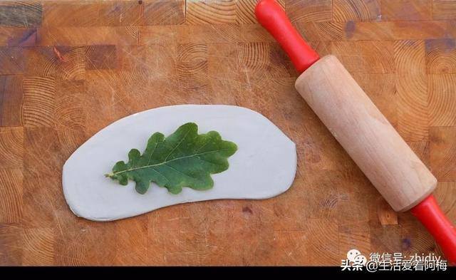 泥土手工制作（首饰盒不用买，几块黏土一片树叶就能diy）