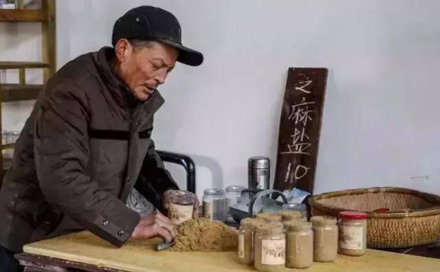 农村开什么店最赚钱投资小（在农村做什么生意比较赚钱？）