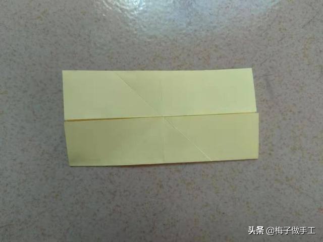 风车怎么做手工（折纸风车的两种折法，都非常简单，学会了给宝宝做一个风车玩吧）