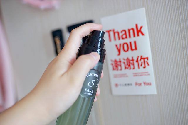 变废为宝简单小手工（湿纸巾盖改造）
