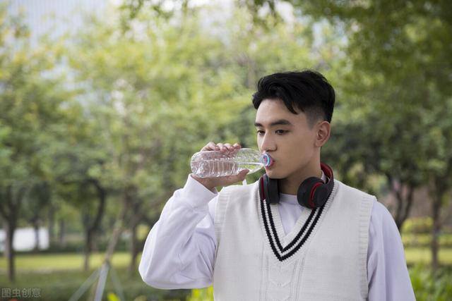 男朋友工作不顺心怎么安慰（如何优雅地表达“我爱你”？）