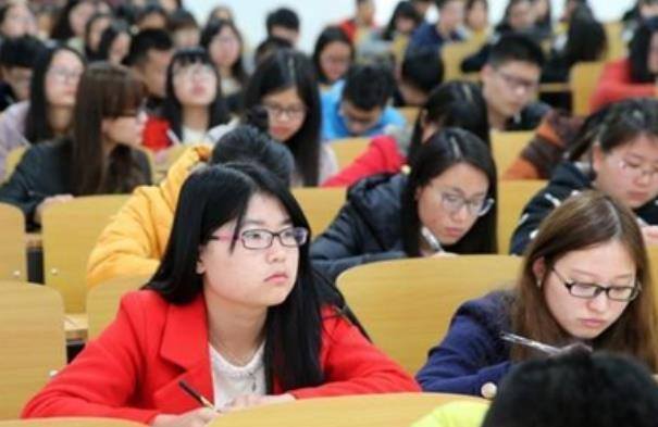 大专是什么学历啊（同样是专科学历，“高职”和“大专”的差别在哪？）