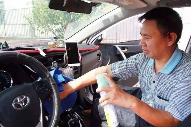 男人走投无路最快赚钱方法（50多岁的男人失业2年，身无分文，怎么赚钱？）