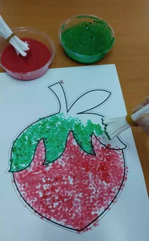 儿童手工大全（幼儿园手工拓印，让孩子爱上艺术）