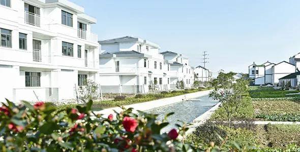 有家地方没工作整句话（现在的农村，真的是你想象的样子吗？）