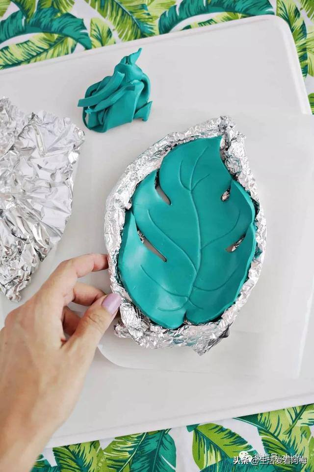泥土手工制作（首饰盒不用买，几块黏土一片树叶就能diy）