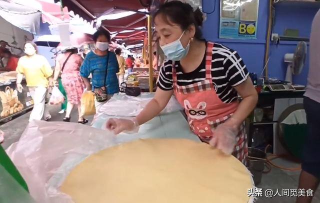 菜市场门口的门面适合做什么生意（山东本地的“知名老店”，靠一份“秘制调料”）