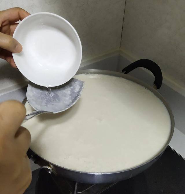 如何自制胆水（乐山豆花儿我要做的豆花是胆水豆花儿）