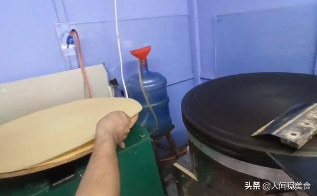 菜市场门口的门面适合做什么生意（山东本地的“知名老店”，靠一份“秘制调料”）