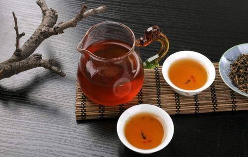 自己在家怎么做奶茶（自制珍珠奶茶的方法）