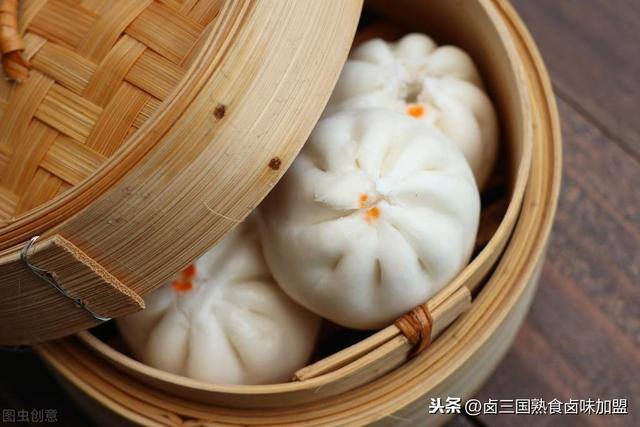 适合摆摊的项目（街边小吃生意火爆，哪些项目适合摆摊？）