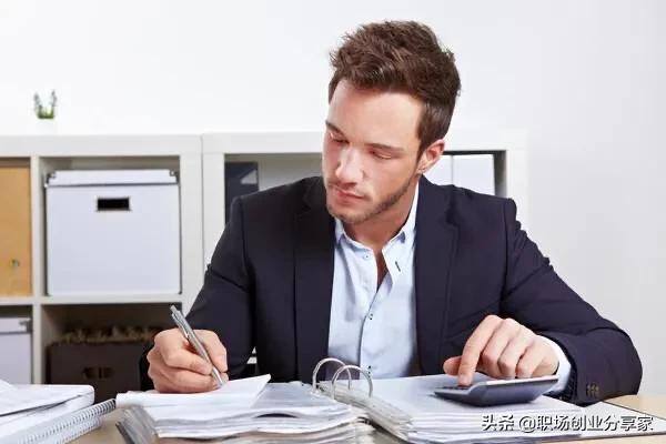 赚钱副业（10个业余副业，一天就能月入过万！）