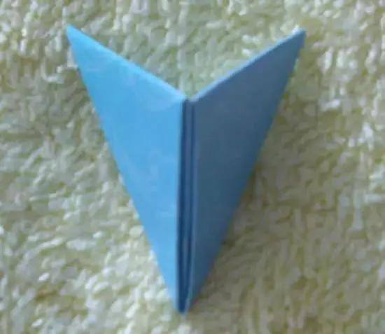 手工制作笔筒（儿时的纸艺菠萝）