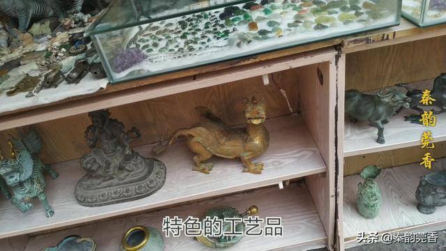 地摊卖什么赚钱（摆地摊怎么赚钱？）