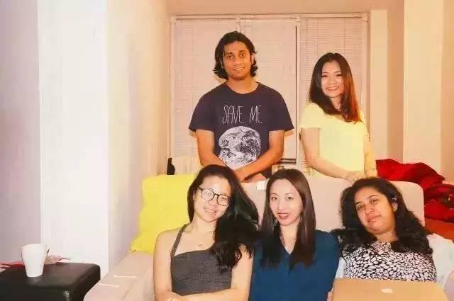 中国人去伊朗打工一年挣多少（她的沙发客环游世界）