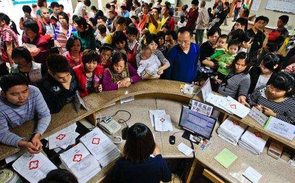 现在哪个行业最挣钱（中国公认的5大“暴利行业”：殡葬、住房、教育、医疗、养老）