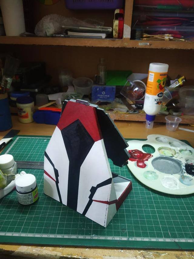 手机支架怎么做手工（复仇者手机支架制作）