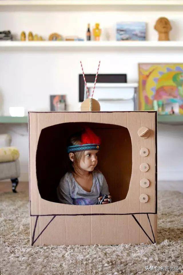 废旧纸箱手工制作大全（幼儿园纸板双层停车场）
