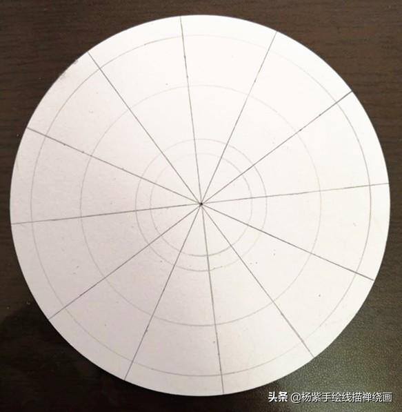 曼陀罗绘画心理学（全职妈妈画禅绕画教程）