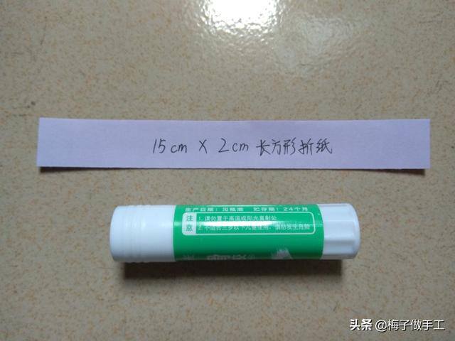 长方体怎么做手工制作（教你用一张纸怎么折一颗蝴蝶结戒指，折法简单又漂亮）