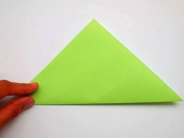 儿童手工制作折纸（幼儿园手工：激萌皮卡丘，萌萌哒仙女裙！）