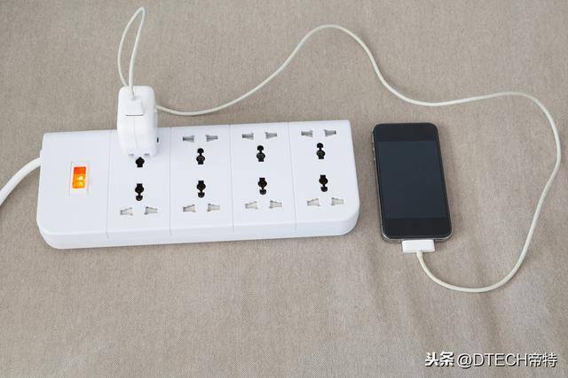 手机怎么充电快（手机怎么充电更快）