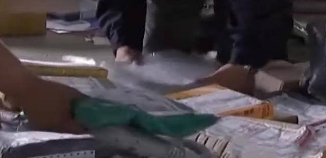 无本一晚上快速赚5万（“明星”大学生成为百万富翁，他到底做了什么？）