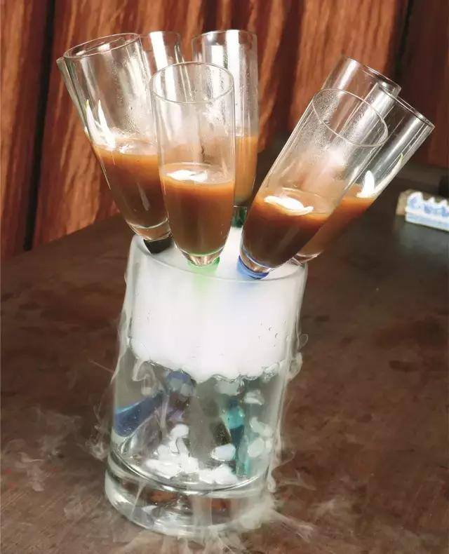 干冰如何制作（年糕、干冰、牛肝菌、菊花核桃酪）