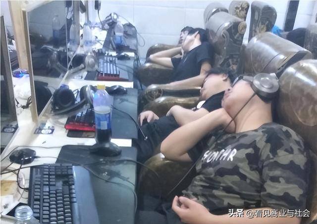 男生一晚上赚10000块的方法（王跃胜的网吧发展史）