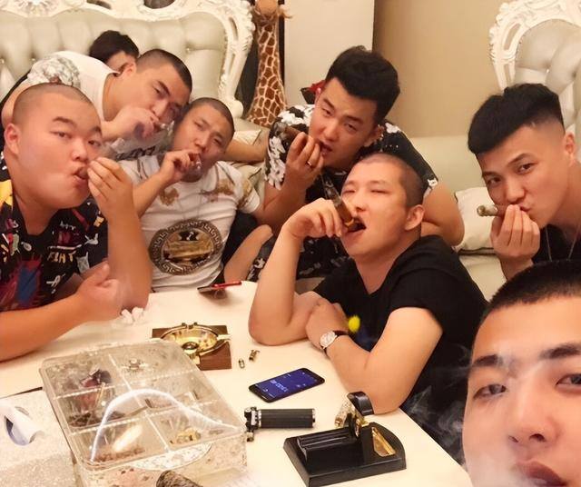 网红赚钱真的很容易吗（网红的财富水平有多高？）