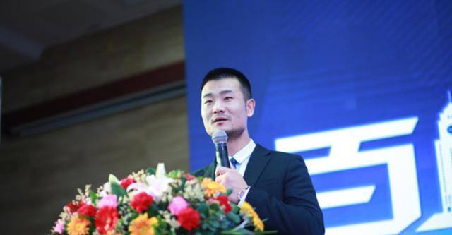 现在去伊拉克打工一月多少钱（弟弟被打成了“雇佣兵”，弟弟的做法让人深思）
