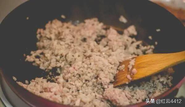 家庭自制豆瓣酱的做法（杂酱怎么做好吃？）
