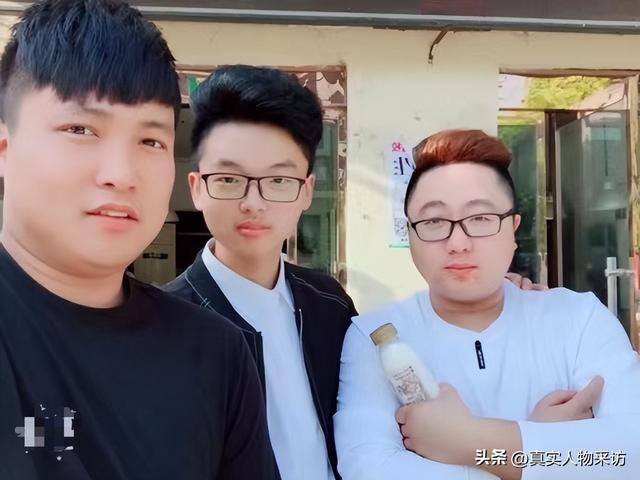 适合女生开的店投资小利润大（摆地摊是怎样的体验？）