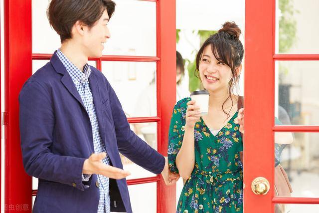 和女孩聊天怎么找话题（男生和女生聊天技巧）