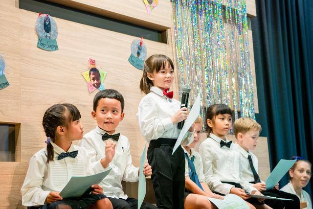 上学的孩子（在泰国上学的孩子，到底过着怎样的校园生活？）
