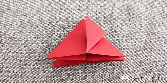手工作品怎么做 简单 漂亮（红苹果折纸教程图解）