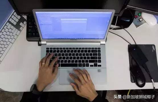 去新加坡打工真实工资（新加坡公务员年薪百万！）