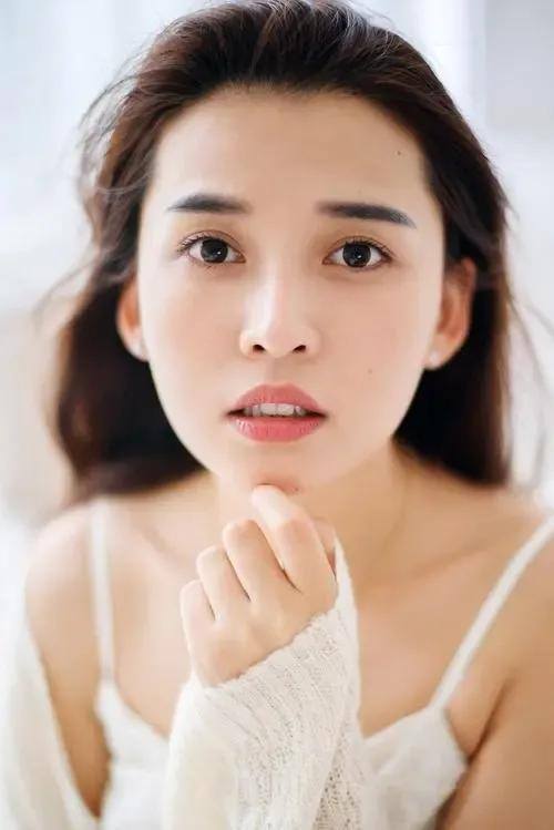 重生佳妻致富忙全文免费阅读（军婚文：他见卫子鱼看着，她的肩章3年，当他娶你看得懂，她没想到）