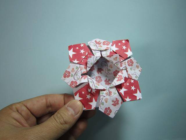 手工花篮折纸制作步骤（漂亮的小花篮折纸教程，简单易学，手工折纸）