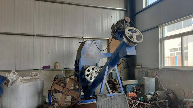 在家可开啥小型加工厂（废旧轮胎加工生意怎么做？）