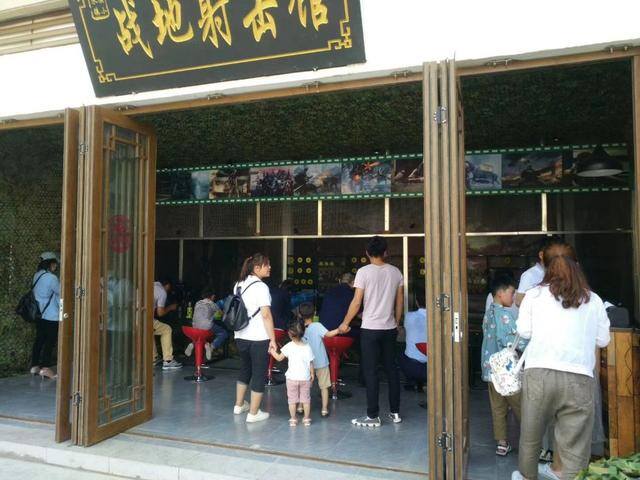 一个女人适合开什么店（游乐射击体验馆这个小生意，看看到底值不值得投资!）