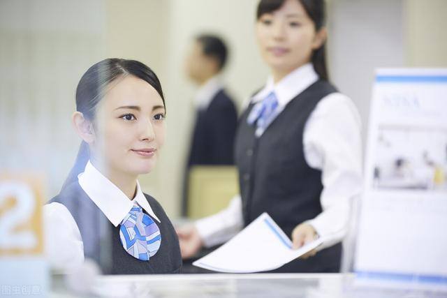 女生可以做什么工作（在银行工作，哪些岗位比较适合女生？）