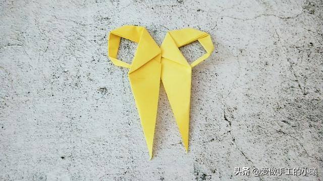 适合儿童做的手工（儿童趣味手工——简单剪刀折纸教程）