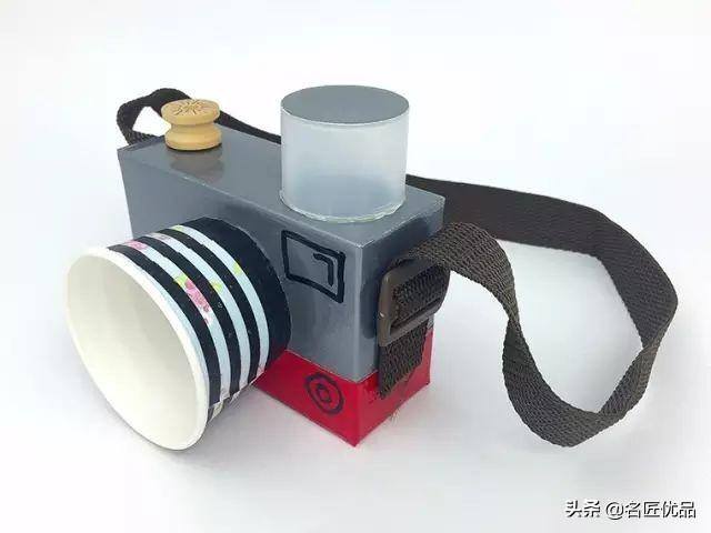 废旧纸箱手工制作大全（幼儿园纸板双层停车场）